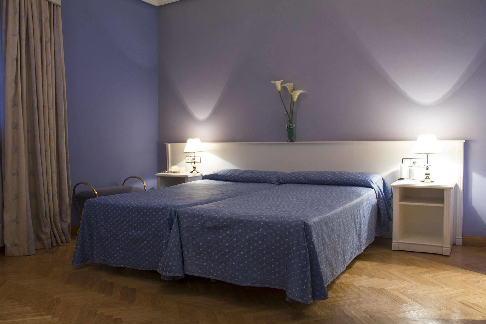 Hotel Checkin Madrid Parla Zewnętrze zdjęcie
